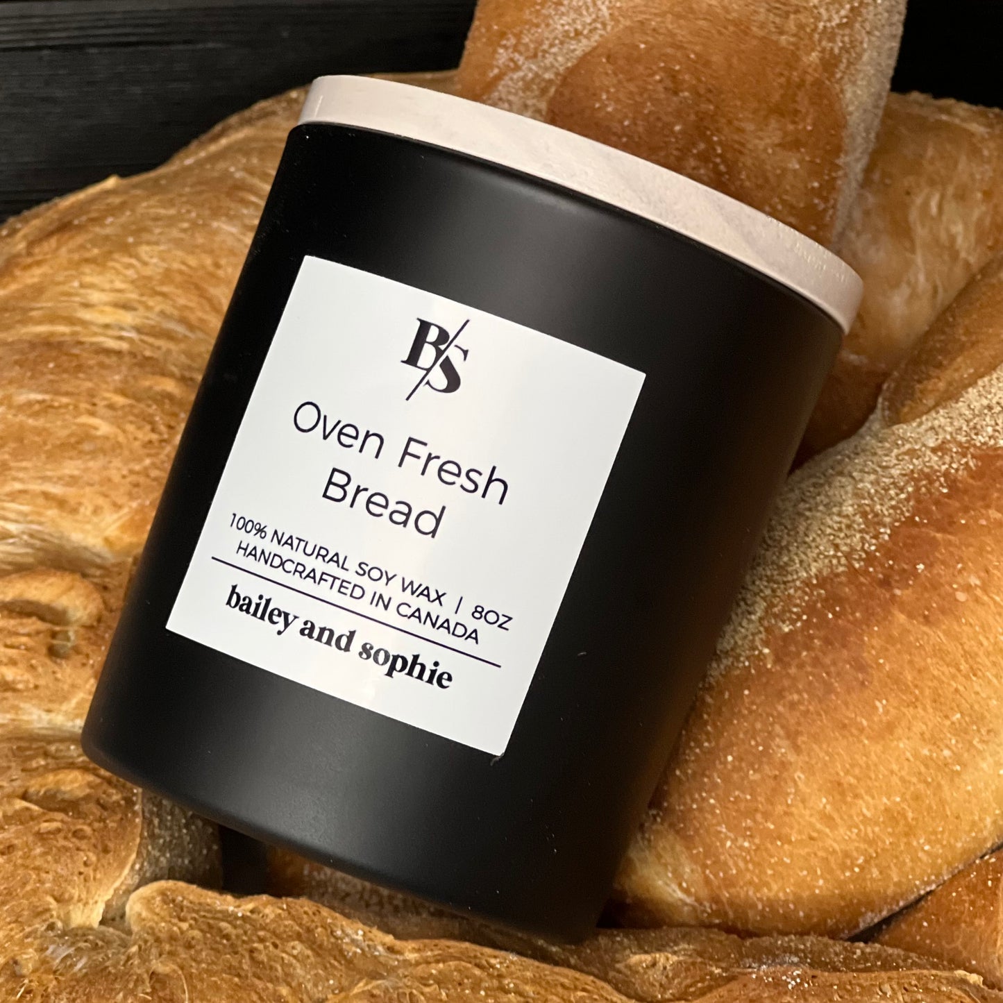 
                  
                    OVEN FRESH BREAD SOY CANDLE | homemade bread + warm crust + salty pretzel finish
                  
                